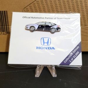 TwitchCon Twitch 2019 Exclusive Honda x Team Liquid GT Type R Car Lapel Pin (1)
